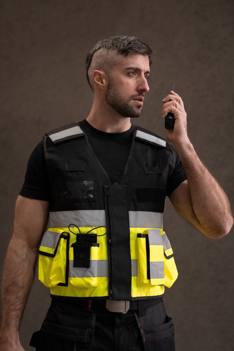  Korntex - Hi-Vis multifunkční vesta Bonn